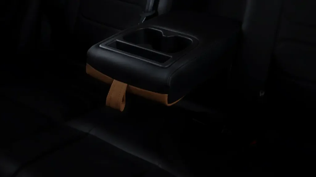 Citroën Basalt X 2025 का प्रीमियम इंटीरियर और आरामदायक रेस्ट आर्म सीटिंग